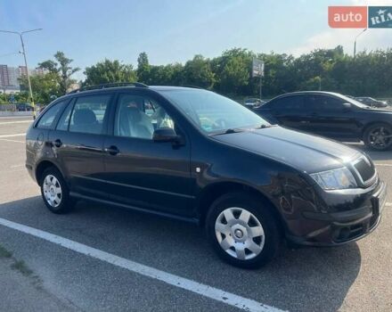 Черный Шкода Фабия, объемом двигателя 1.39 л и пробегом 267 тыс. км за 4000 $, фото 6 на Automoto.ua