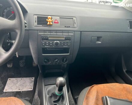 Черный Шкода Фабия, объемом двигателя 1.4 л и пробегом 276 тыс. км за 5440 $, фото 25 на Automoto.ua