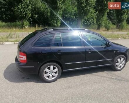 Черный Шкода Фабия, объемом двигателя 1.4 л и пробегом 235 тыс. км за 4700 $, фото 9 на Automoto.ua