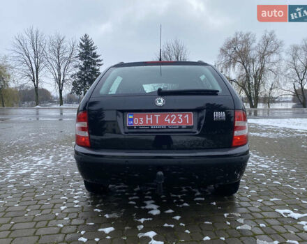 Чорний Шкода Фабія, об'ємом двигуна 1.39 л та пробігом 249 тис. км за 4550 $, фото 3 на Automoto.ua