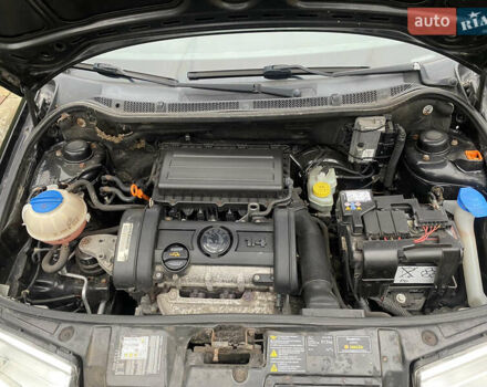 Черный Шкода Фабия, объемом двигателя 1.4 л и пробегом 246 тыс. км за 4399 $, фото 6 на Automoto.ua