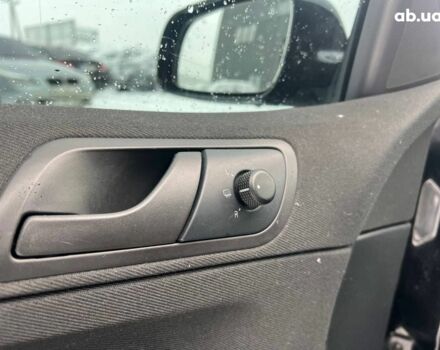 Черный Шкода Фабия, объемом двигателя 1.4 л и пробегом 276 тыс. км за 5440 $, фото 16 на Automoto.ua