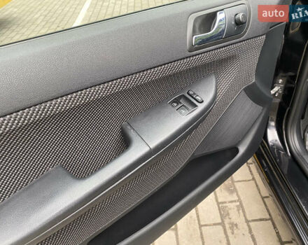 Черный Шкода Фабия, объемом двигателя 1.4 л и пробегом 246 тыс. км за 4399 $, фото 15 на Automoto.ua