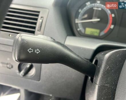 Черный Шкода Фабия, объемом двигателя 1.4 л и пробегом 276 тыс. км за 5440 $, фото 24 на Automoto.ua