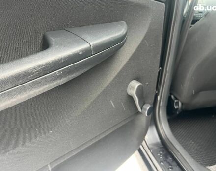 Черный Шкода Фабия, объемом двигателя 1.4 л и пробегом 276 тыс. км за 5440 $, фото 32 на Automoto.ua