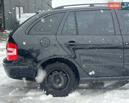 Черный Шкода Фабия, объемом двигателя 1.4 л и пробегом 276 тыс. км за 5440 $, фото 8 на Automoto.ua