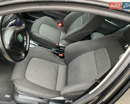 Черный Шкода Фабия, объемом двигателя 1.4 л и пробегом 171 тыс. км за 5350 $, фото 16 на Automoto.ua