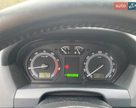 Черный Шкода Фабия, объемом двигателя 1.4 л и пробегом 171 тыс. км за 5350 $, фото 19 на Automoto.ua