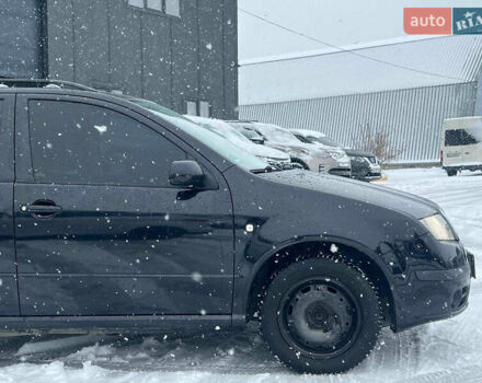 Черный Шкода Фабия, объемом двигателя 1.4 л и пробегом 276 тыс. км за 5440 $, фото 10 на Automoto.ua