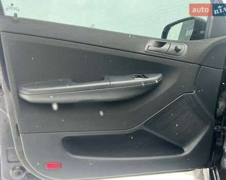 Черный Шкода Фабия, объемом двигателя 1.4 л и пробегом 276 тыс. км за 5440 $, фото 14 на Automoto.ua