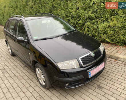 Черный Шкода Фабия, объемом двигателя 1.4 л и пробегом 246 тыс. км за 4399 $, фото 3 на Automoto.ua