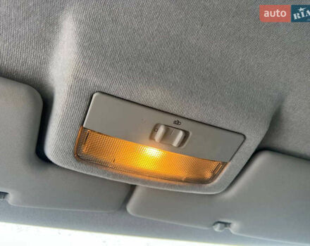 Черный Шкода Фабия, объемом двигателя 1.4 л и пробегом 276 тыс. км за 5440 $, фото 30 на Automoto.ua