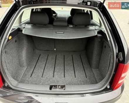 Черный Шкода Фабия, объемом двигателя 1.39 л и пробегом 249 тыс. км за 4550 $, фото 40 на Automoto.ua