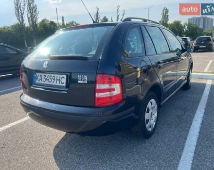 Черный Шкода Фабия, объемом двигателя 1.39 л и пробегом 267 тыс. км за 4000 $, фото 1 на Automoto.ua