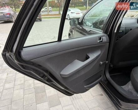 Черный Шкода Фабия, объемом двигателя 1.39 л и пробегом 249 тыс. км за 4550 $, фото 27 на Automoto.ua