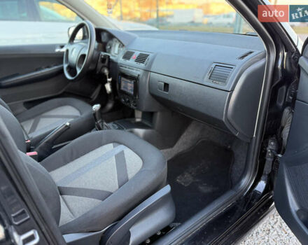 Черный Шкода Фабия, объемом двигателя 1.4 л и пробегом 200 тыс. км за 4999 $, фото 24 на Automoto.ua