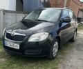 Черный Шкода Фабия, объемом двигателя 1.4 л и пробегом 279 тыс. км за 4450 $, фото 1 на Automoto.ua