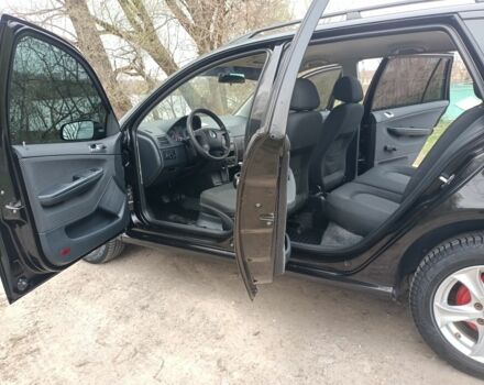 Черный Шкода Фабия, объемом двигателя 1.4 л и пробегом 232 тыс. км за 4999 $, фото 20 на Automoto.ua