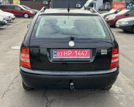 Черный Шкода Фабия, объемом двигателя 1.4 л и пробегом 173 тыс. км за 4900 $, фото 5 на Automoto.ua