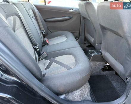 Черный Шкода Фабия, объемом двигателя 1.4 л и пробегом 200 тыс. км за 4999 $, фото 21 на Automoto.ua