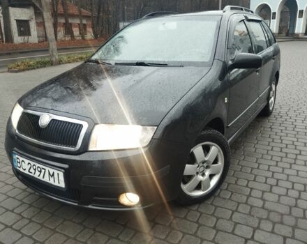 Черный Шкода Фабия, объемом двигателя 1.9 л и пробегом 299 тыс. км за 5090 $, фото 3 на Automoto.ua