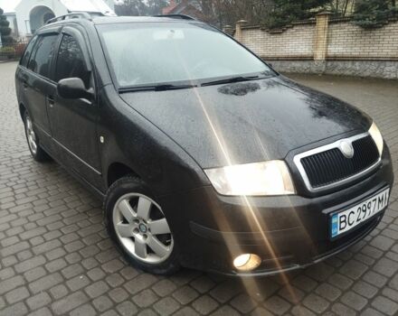 Черный Шкода Фабия, объемом двигателя 1.9 л и пробегом 299 тыс. км за 5090 $, фото 1 на Automoto.ua