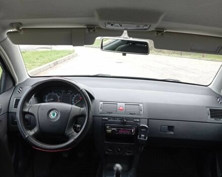 Чорний Шкода Фабія, об'ємом двигуна 2 л та пробігом 386 тис. км за 4994 $, фото 12 на Automoto.ua