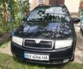 Черный Шкода Фабия, объемом двигателя 1.4 л и пробегом 250 тыс. км за 4500 $, фото 3 на Automoto.ua