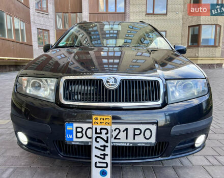 Черный Шкода Фабия, объемом двигателя 1.4 л и пробегом 162 тыс. км за 3999 $, фото 13 на Automoto.ua