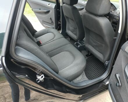 Черный Шкода Фабия, объемом двигателя 1.4 л и пробегом 232 тыс. км за 4999 $, фото 16 на Automoto.ua