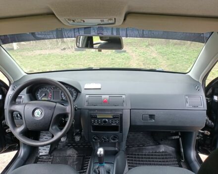 Черный Шкода Фабия, объемом двигателя 1.4 л и пробегом 232 тыс. км за 4999 $, фото 18 на Automoto.ua