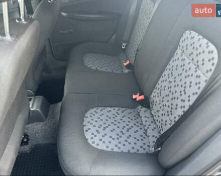 Черный Шкода Фабия, объемом двигателя 1.2 л и пробегом 262 тыс. км за 3800 $, фото 37 на Automoto.ua