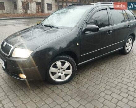 Черный Шкода Фабия, объемом двигателя 1.9 л и пробегом 315 тыс. км за 4890 $, фото 9 на Automoto.ua