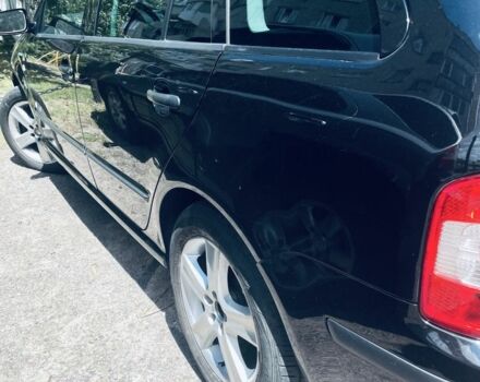 Черный Шкода Фабия, объемом двигателя 1.4 л и пробегом 196 тыс. км за 4900 $, фото 3 на Automoto.ua