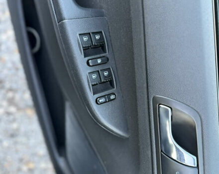 Черный Шкода Фабия, объемом двигателя 1.4 л и пробегом 200 тыс. км за 4999 $, фото 30 на Automoto.ua