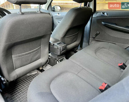 Черный Шкода Фабия, объемом двигателя 1.4 л и пробегом 162 тыс. км за 3999 $, фото 35 на Automoto.ua
