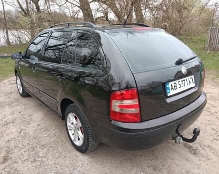 Черный Шкода Фабия, объемом двигателя 1.4 л и пробегом 232 тыс. км за 4999 $, фото 4 на Automoto.ua