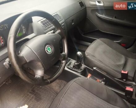 Черный Шкода Фабия, объемом двигателя 1.9 л и пробегом 315 тыс. км за 4890 $, фото 27 на Automoto.ua