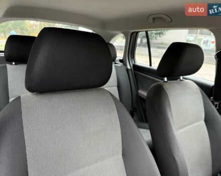 Черный Шкода Фабия, объемом двигателя 1.2 л и пробегом 225 тыс. км за 3250 $, фото 32 на Automoto.ua