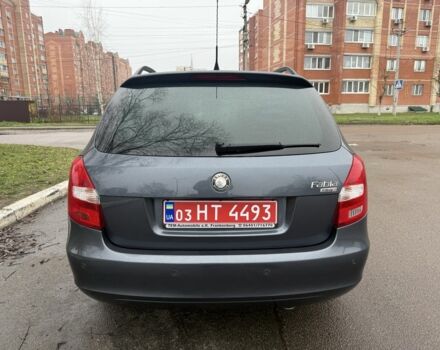 Черный Шкода Фабия, объемом двигателя 1.6 л и пробегом 195 тыс. км за 6500 $, фото 5 на Automoto.ua
