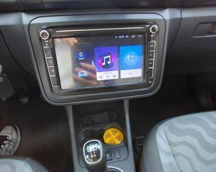 Черный Шкода Фабия, объемом двигателя 1.4 л и пробегом 233 тыс. км за 5300 $, фото 23 на Automoto.ua