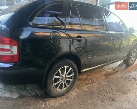 Черный Шкода Фабия, объемом двигателя 1.2 л и пробегом 183 тыс. км за 6000 $, фото 2 на Automoto.ua