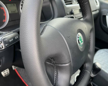 Шкода Фабия 2008 в Калуше на Automoto.ua Черный Шкода Фабия, объемом двигателя 1.6 л и пробегом 203 тыс. км за 5850 $, фото 50 на Automoto.ua