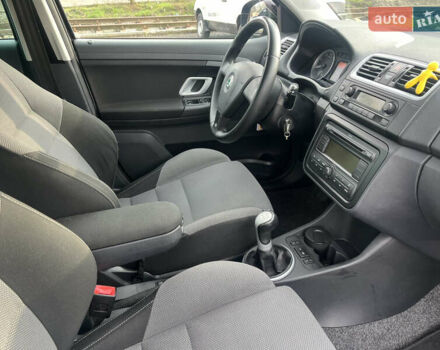 Черный Шкода Фабия, объемом двигателя 1.6 л и пробегом 169 тыс. км за 6350 $, фото 53 на Automoto.ua