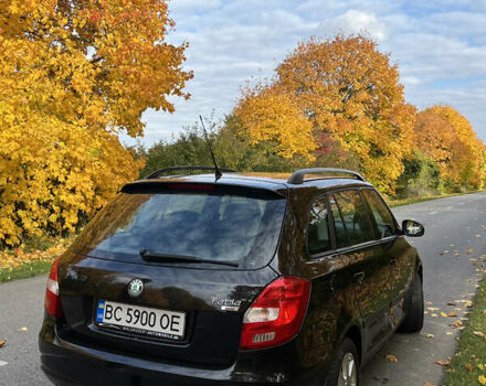 Черный Шкода Фабия, объемом двигателя 1.6 л и пробегом 166 тыс. км за 6800 $, фото 5 на Automoto.ua