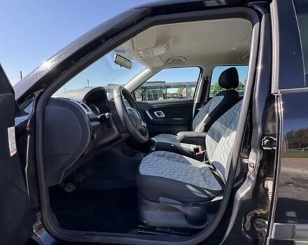 Черный Шкода Фабия, объемом двигателя 1.39 л и пробегом 287 тыс. км за 5000 $, фото 17 на Automoto.ua