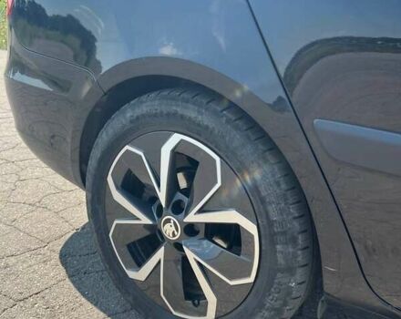 Черный Шкода Фабия, объемом двигателя 1.6 л и пробегом 177 тыс. км за 7300 $, фото 1 на Automoto.ua