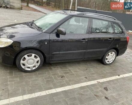 Черный Шкода Фабия, объемом двигателя 1.2 л и пробегом 174 тыс. км за 5193 $, фото 1 на Automoto.ua