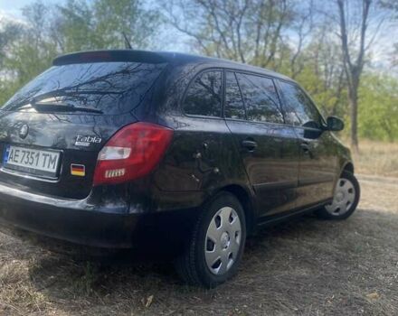 Черный Шкода Фабия, объемом двигателя 1.2 л и пробегом 250 тыс. км за 4400 $, фото 4 на Automoto.ua