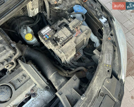 Черный Шкода Фабия, объемом двигателя 1.39 л и пробегом 222 тыс. км за 4750 $, фото 23 на Automoto.ua